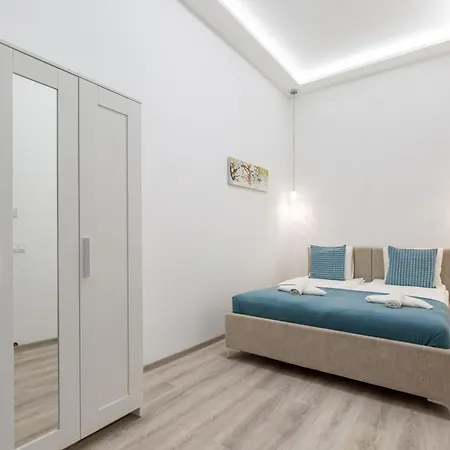 דירה Black Marble Unique Design Near Danube River *